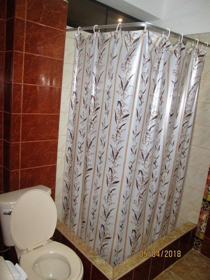 Hostal Caprichos Huacho Esterno foto